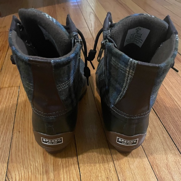 Sperry Women’s Water/Snow Proof Duck Boots Size 9 - Blue/Brown Plaid Upper - Picture 4 of 6